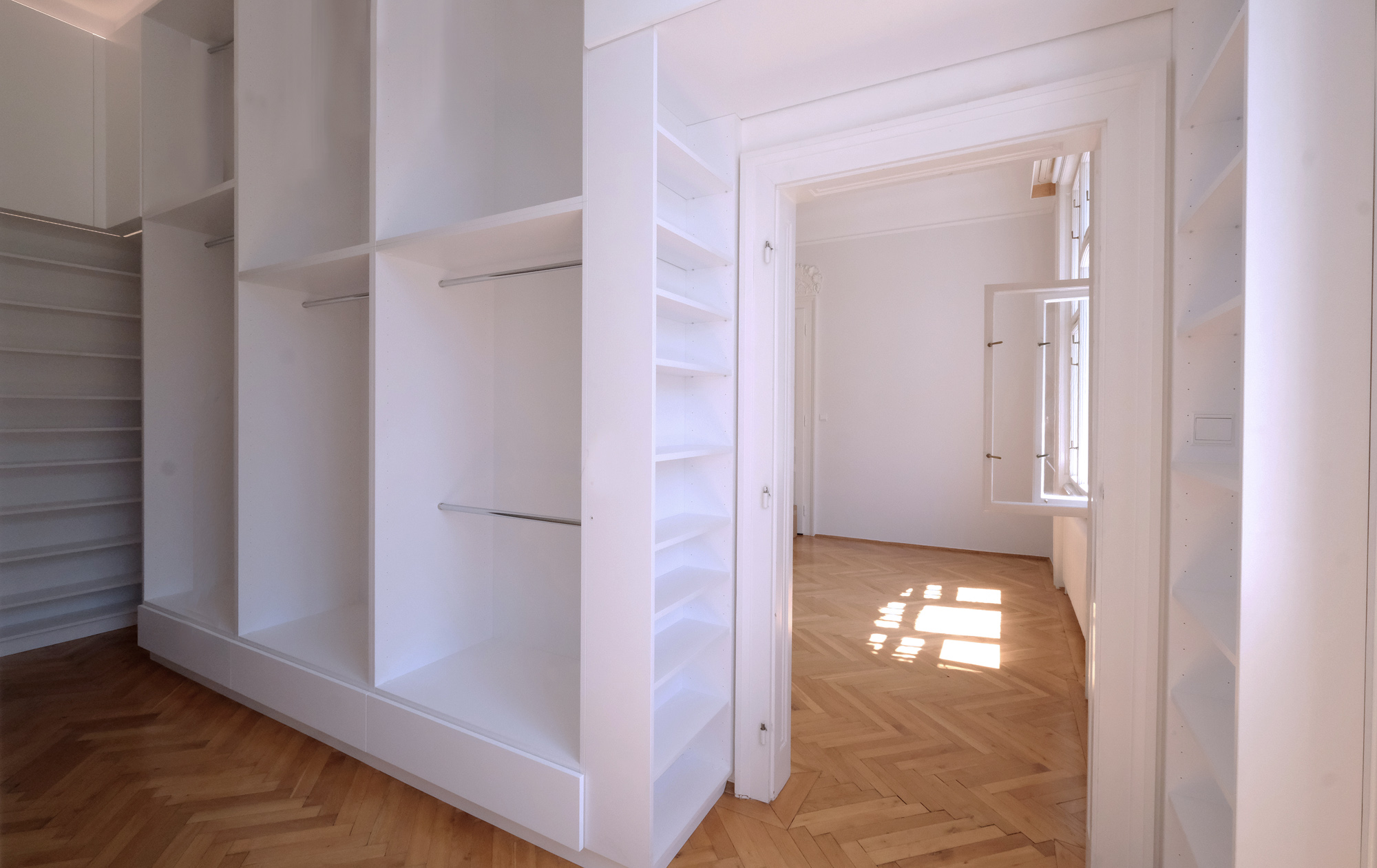 Adaptierung und Umgestaltung Mietwohnung S, Wien 19, Ankleidezimmer, Schrankmöbel, Schuhfach